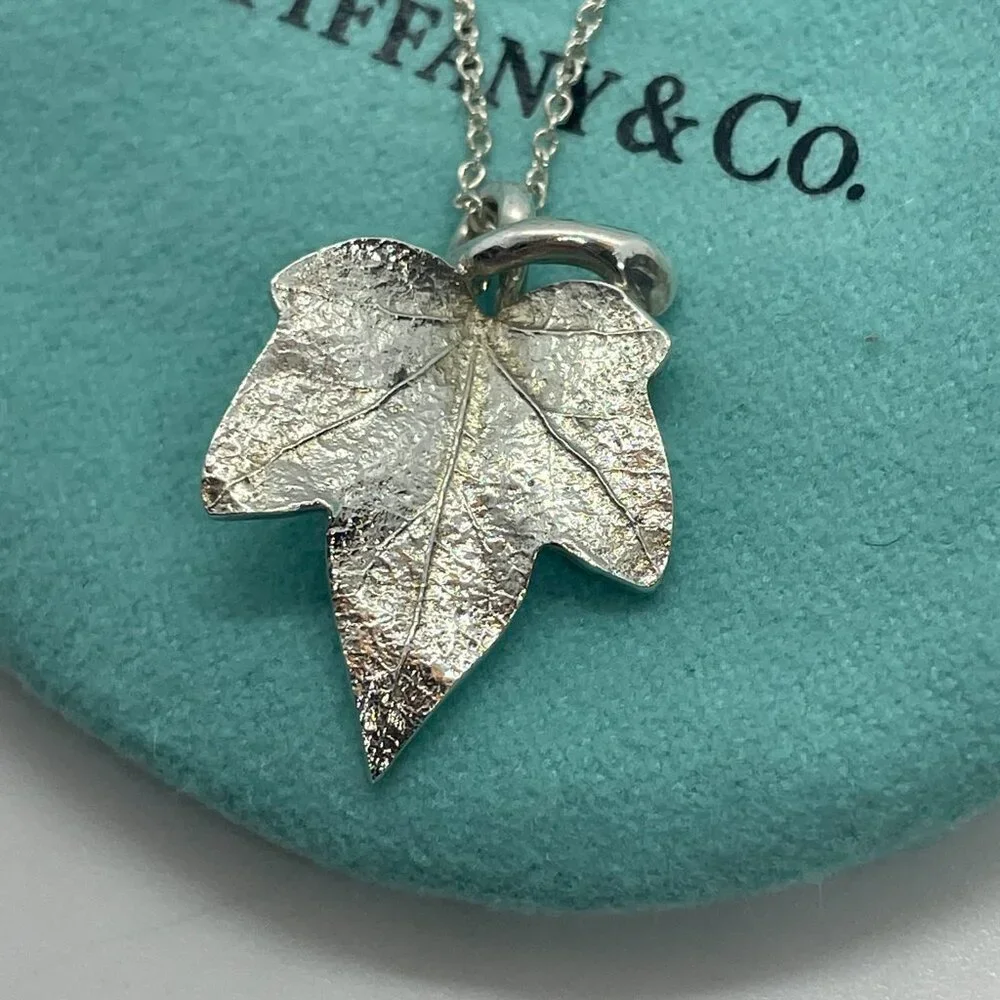 Tiffany & Co. Vintage Ivy Maple Leaf Pendant Necklace Silver 16" w/ Pouch - Picture 3 of 8